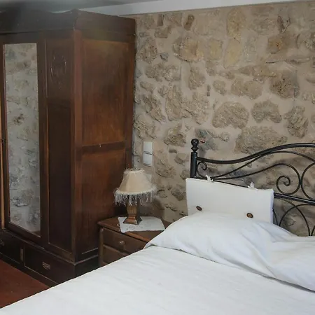 Niki's Tower - Stone Gems By The Sea * Kalamata