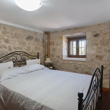 Niki's Tower - Stone Gems By The Sea *