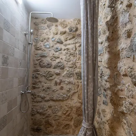 Niki's Tower - Stone Gems By The Sea Appartement *