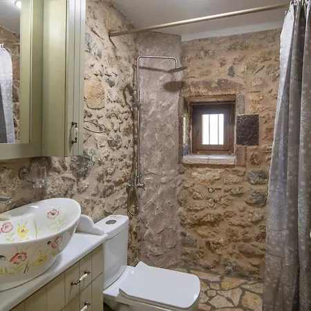 Niki's Tower - Stone Gems By The Sea Kalamata