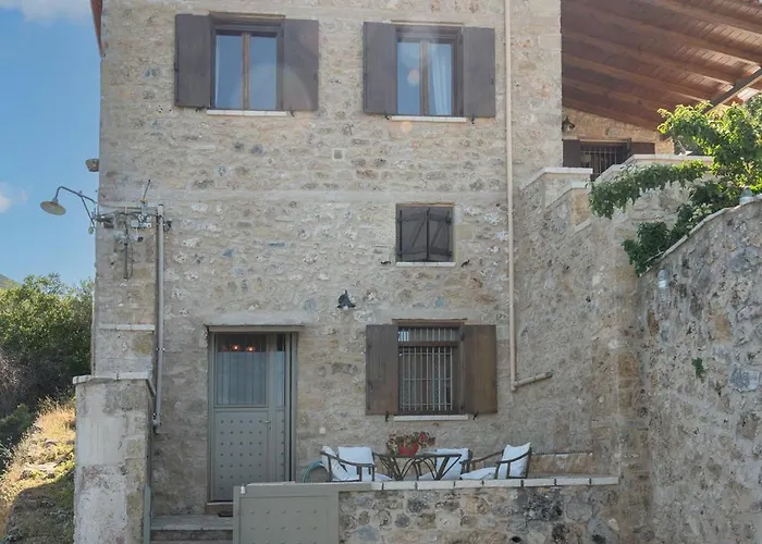 Niki's Tower - Stone Gems By The Sea *